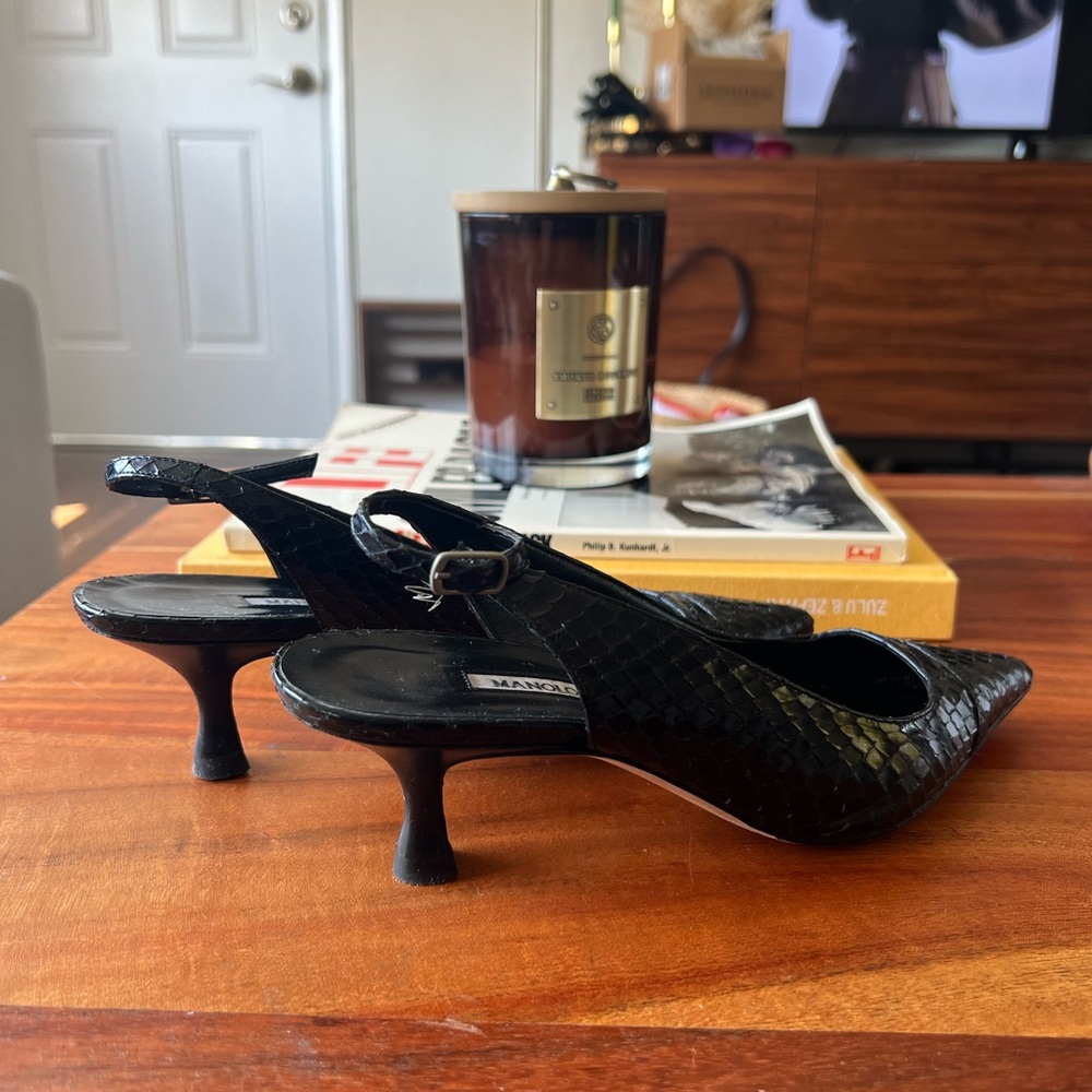 Vintage Manolo Blahnik Snakeskin Slingbacks - Picture 3 of 7